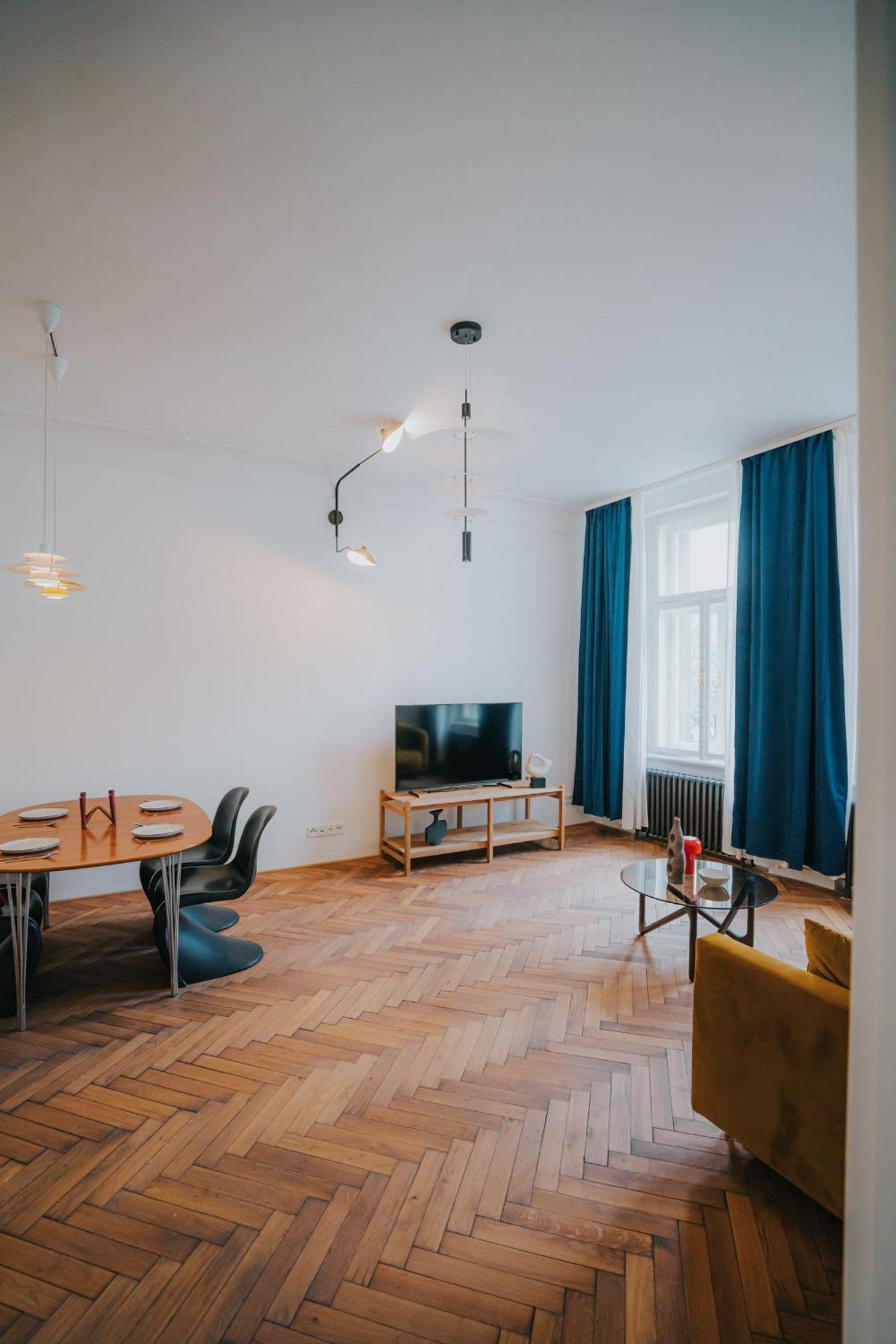 Bohemian Experience Aparthotel Prague Ngoại thất bức ảnh