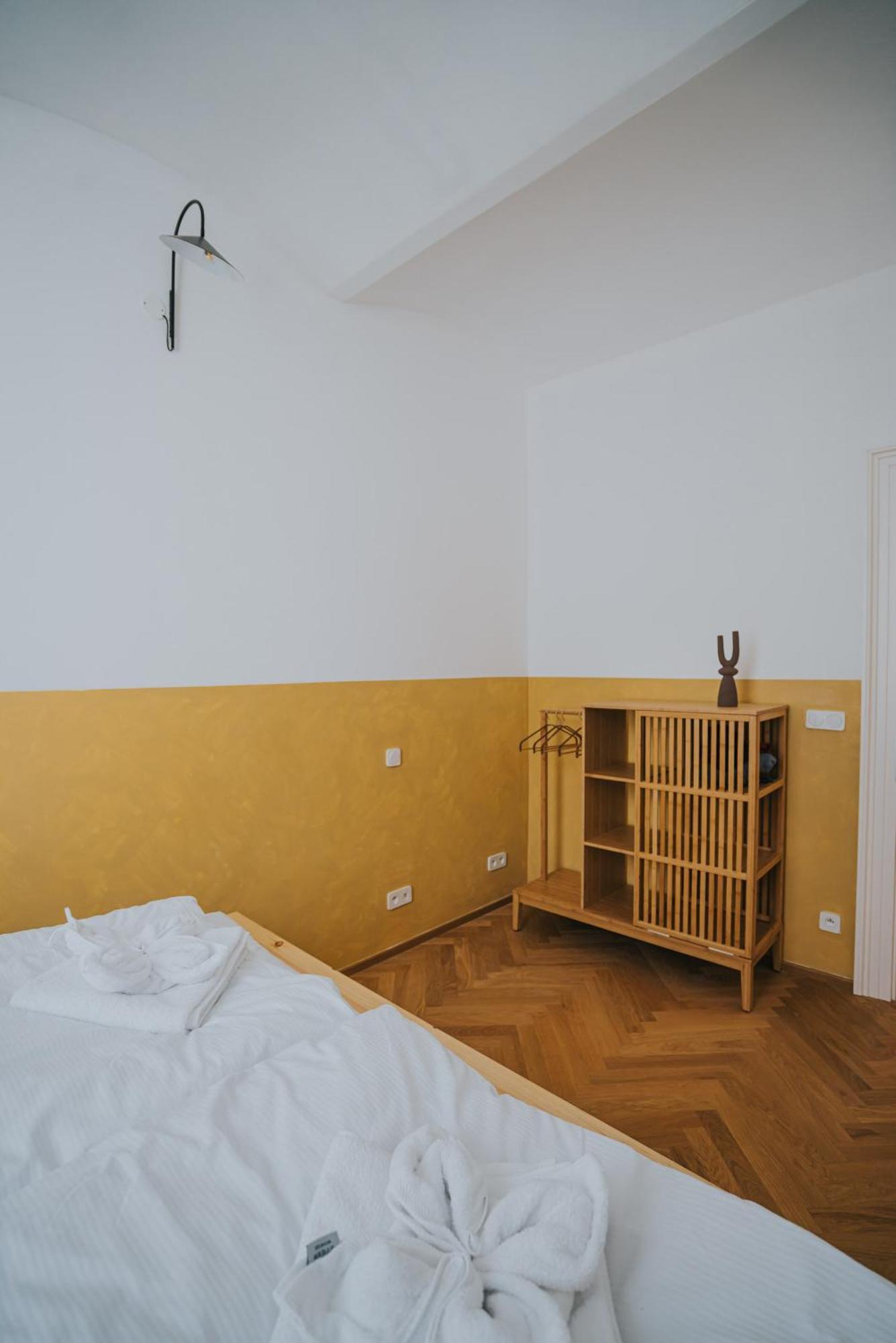 Bohemian Experience Aparthotel Prague Ngoại thất bức ảnh