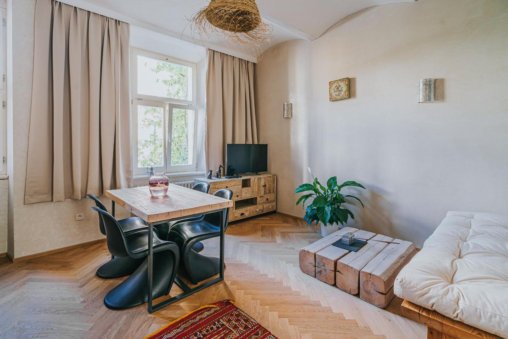 Bohemian Experience Aparthotel Prague Ngoại thất bức ảnh