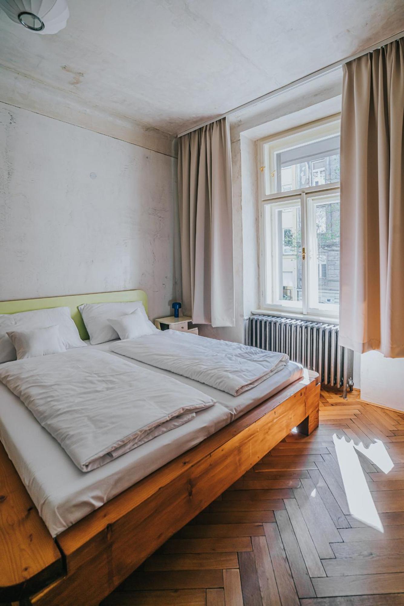 Bohemian Experience Aparthotel Prague Ngoại thất bức ảnh